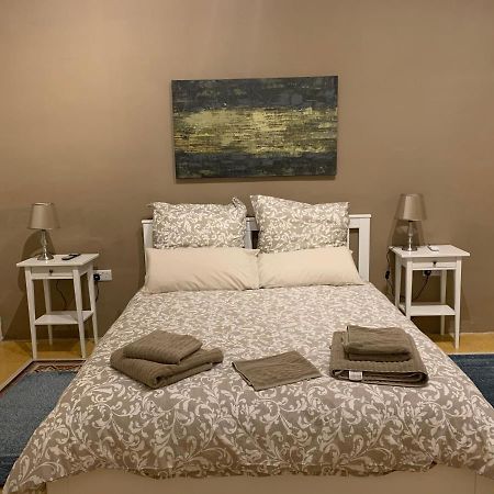 4 Bedroom Apartment In Sliema Near The Sea Exterior photo