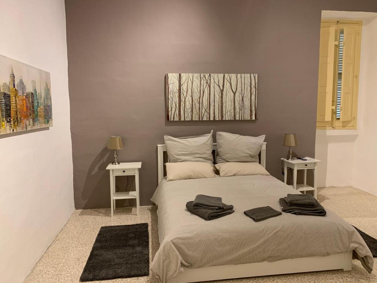4 Bedroom Apartment In Sliema Near The Sea Exterior photo